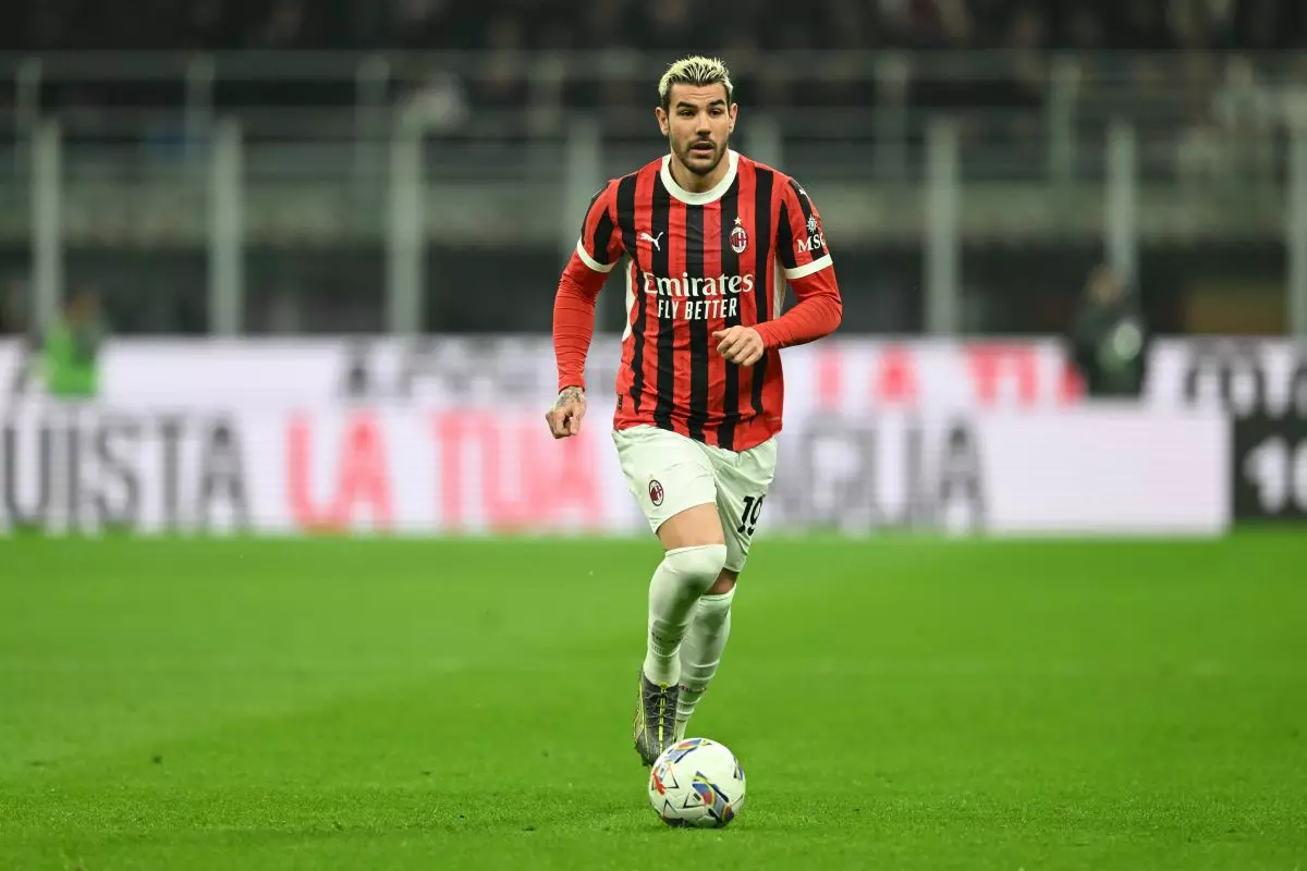 Il Milan saluta Theo Hernandez, triennale con l’Al-Hilal