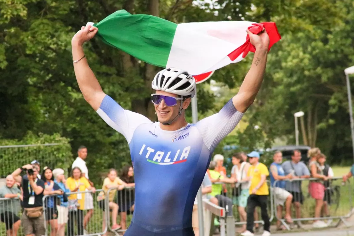 Azzurri protagonisti agli Europei di pattinaggio corsa
