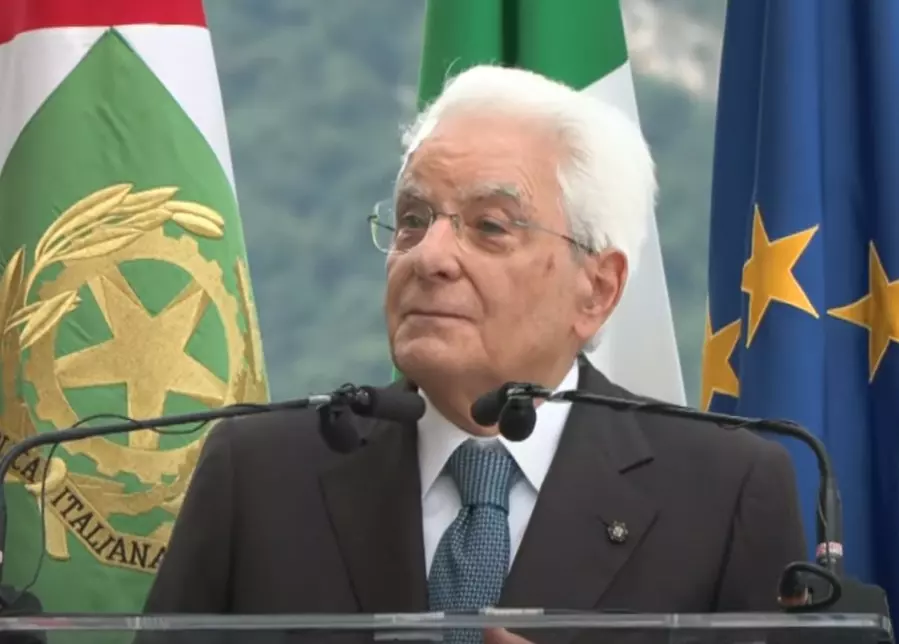 Mattarella “Con le guerre ritornano ombre di periodi oscuri del passato” / Video