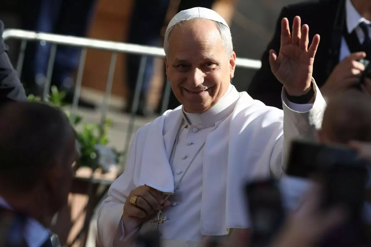 Papa “Promuovere la cultura della pace”