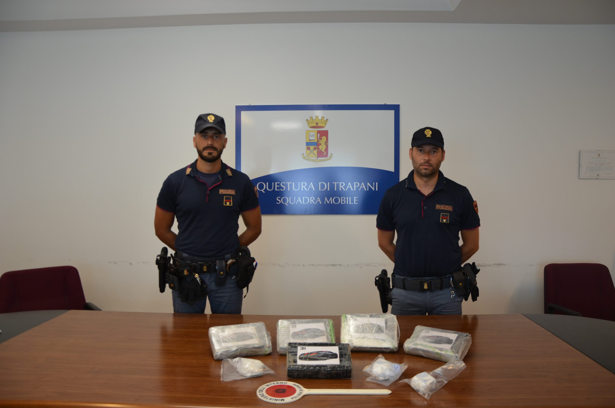 Sequestro di cocaina a Trapani: arrestato un incensurato con oltre 6 chili di cocaina