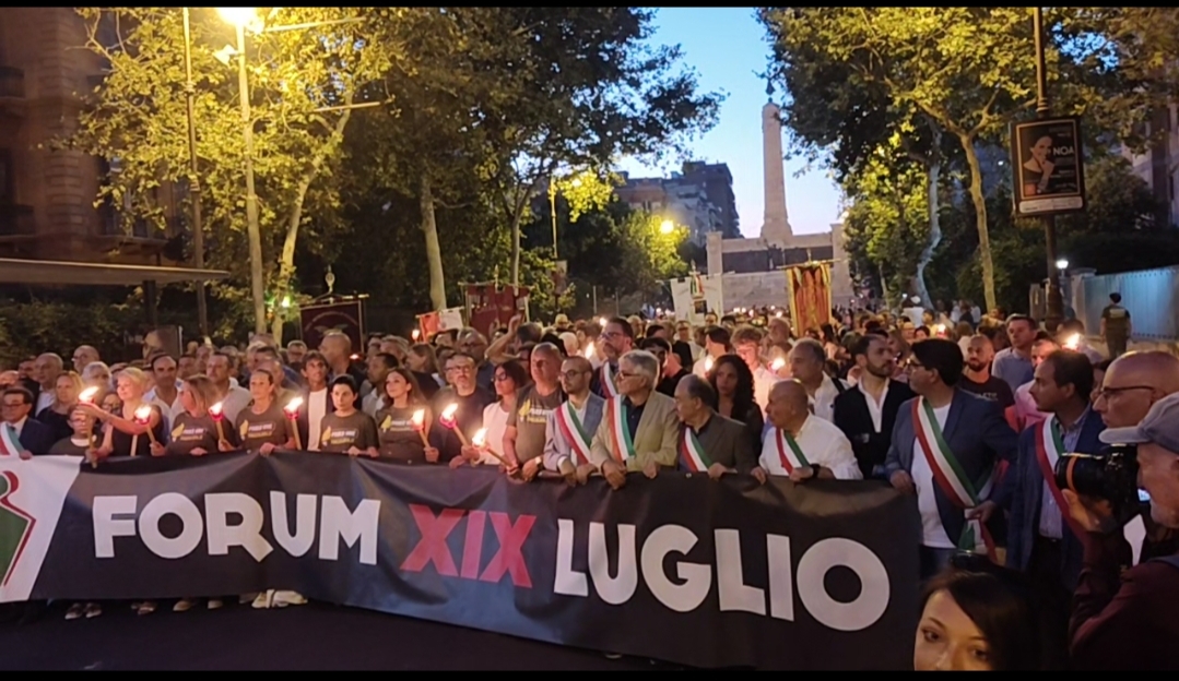 Strage via d’Amelio, a Palermo la fiaccolata in memoria di Paolo Borsellino