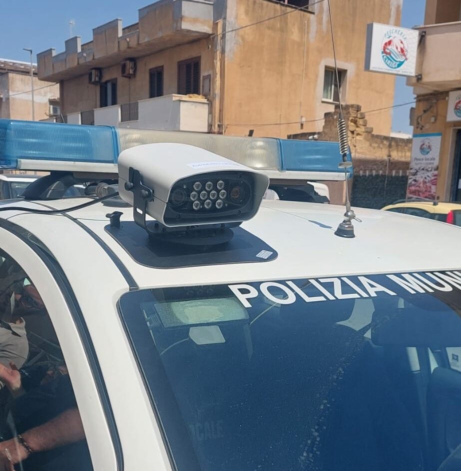 “Captur” in azione a Mazara: stretta su soste selvagge, revisioni e assicurazioni