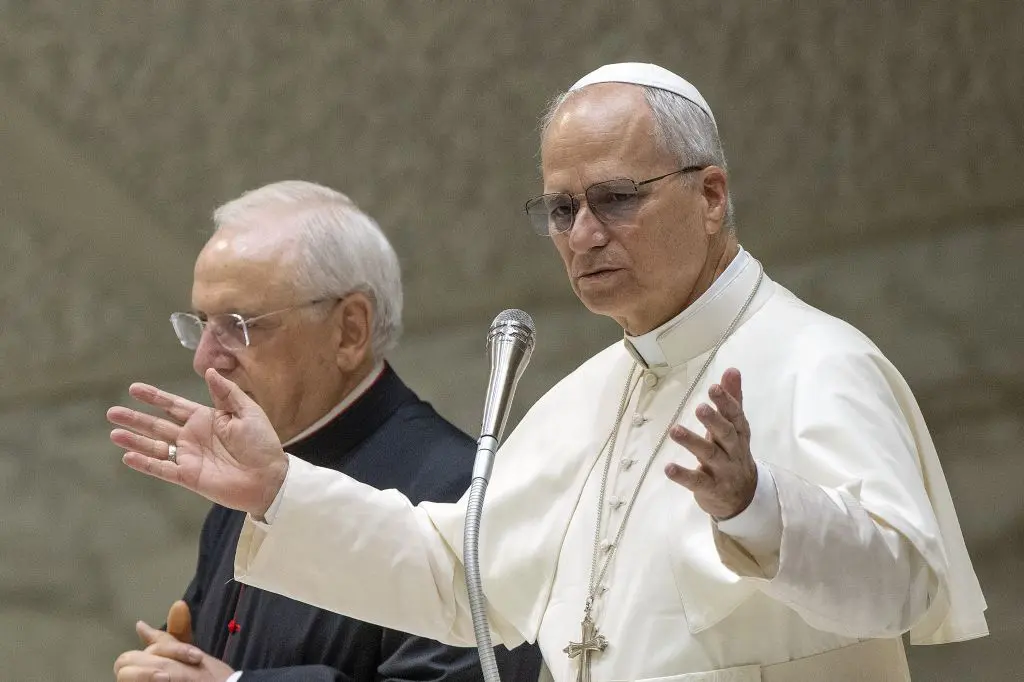 Papa “La pace non è utopia spirituale, abbandonare idolatria del profitto”