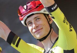 Vingegaard ‘brucià Ciccone, tappa e maglia rossa alla Vuelta