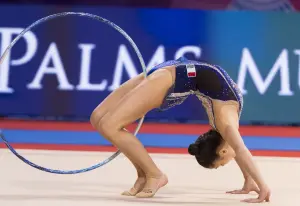 Raffaeli brilla ai Mondiali: oro nel cerchio, bronzo alla palla