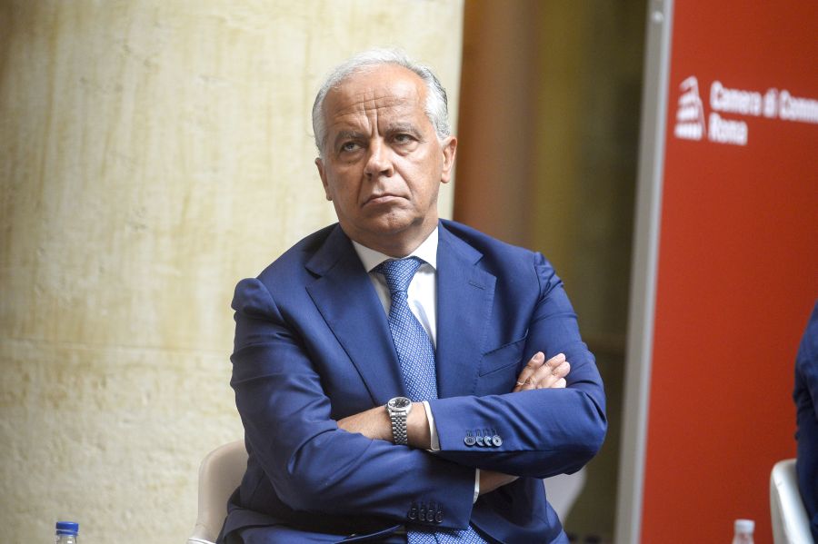 Piantedosi “Soccorsi in mare sono coordinati dallo Stato, non dalle ong”