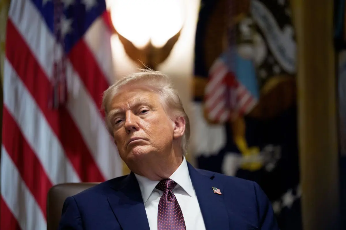 Trump “Serve identificazione elettori, stop voto per corrispondenza”