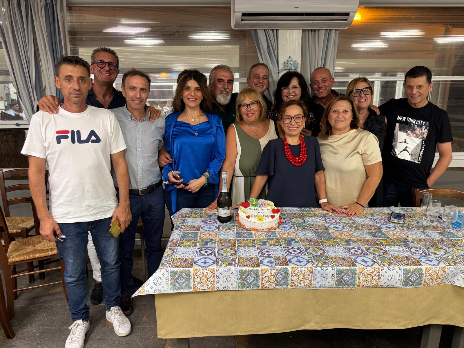 Mazara: 50 anni dopo il primo giorno di scuola, si riuniscono i compagni dell’istituto “Castiglione”