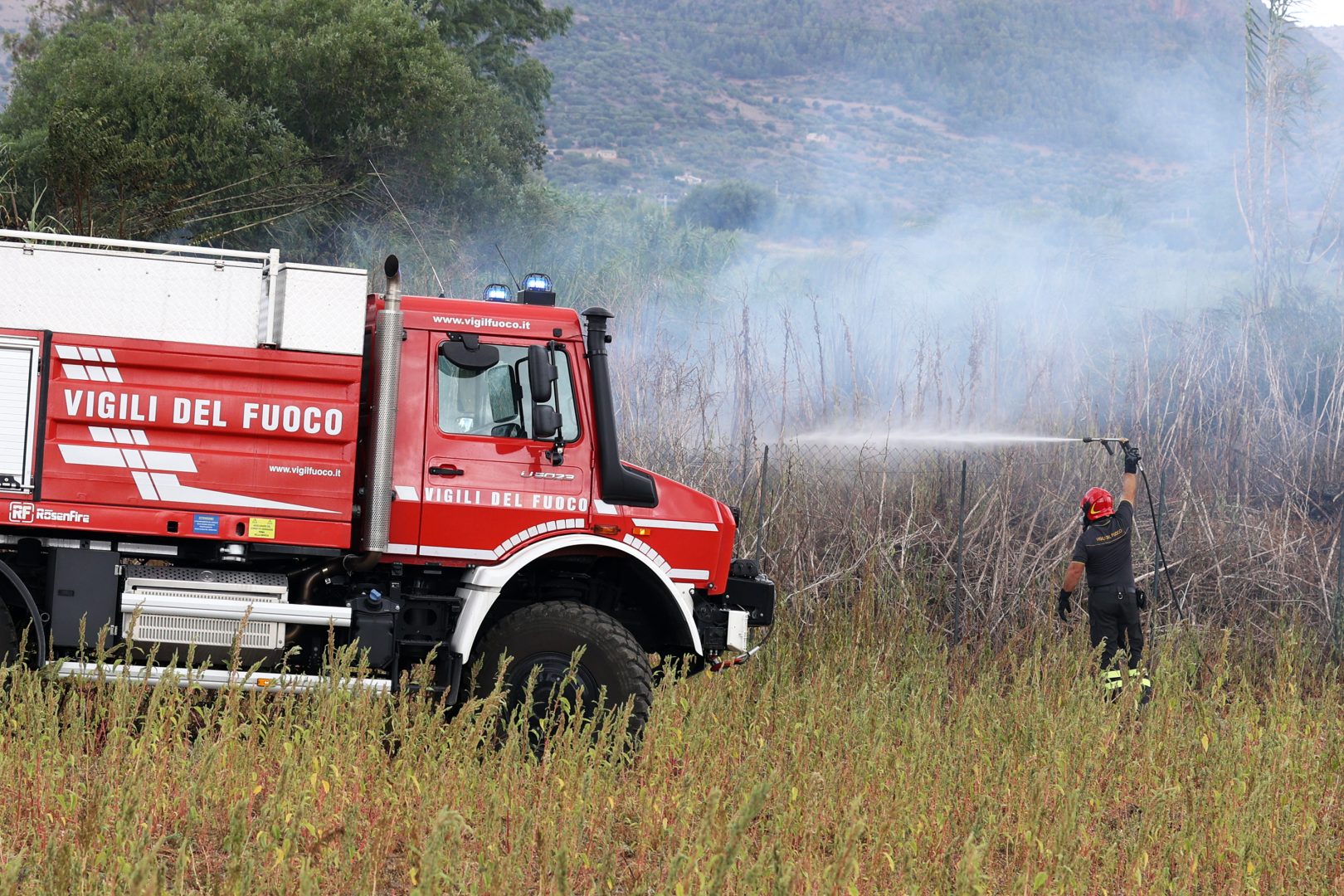 Decine di incendi in Sicilia nella giornata più calda dell’anno