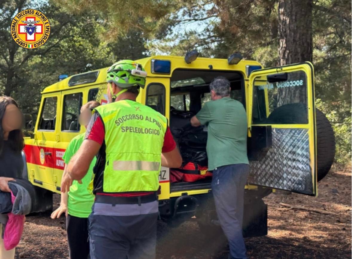 Soccorso Alpino, sull’Etna due interventi per escursionisti in difficoltà