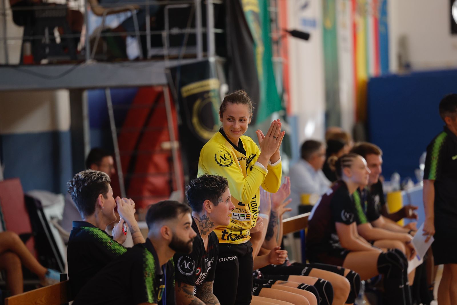 La Handball Erice trionfa al Pala Cardella: la Supercoppa è di nuovo delle Arpie