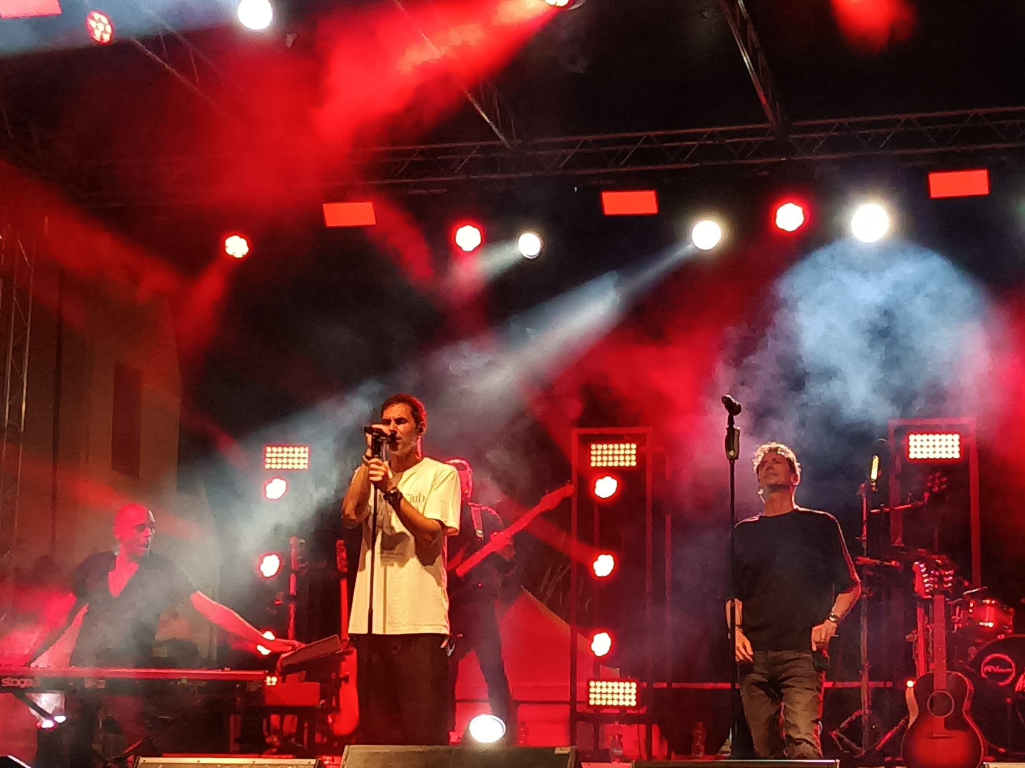 Gli Zero Assoluto infiammano Marsala: un successo di pubblico e un segnale per la città