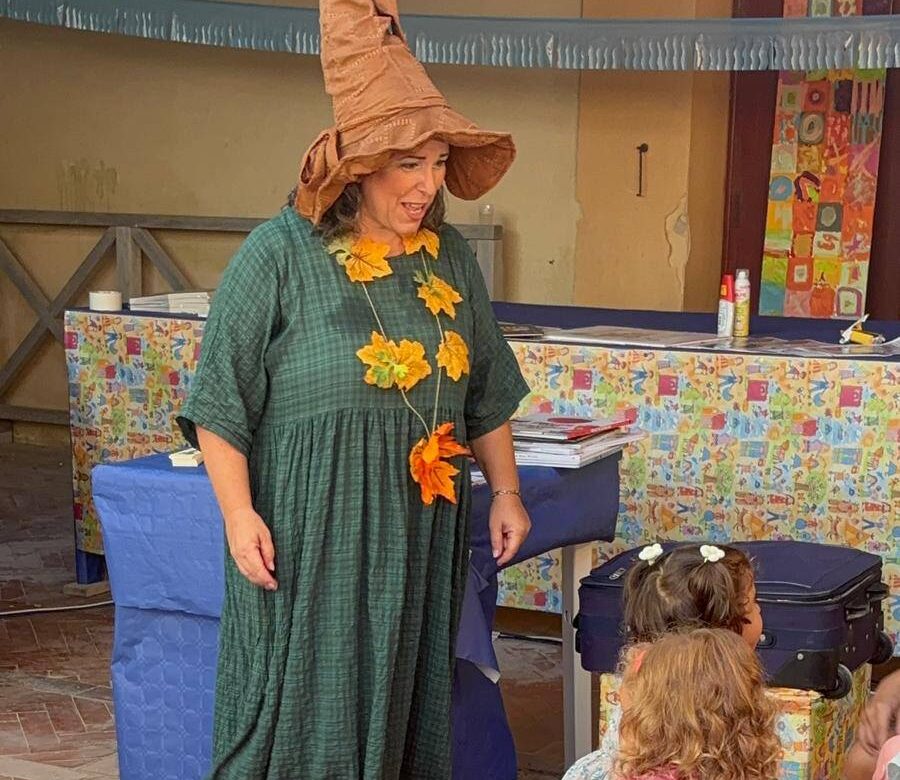 L’area kids de “Il mare colore dei libri” fa il pieno di storie e bimbi. VIDEO