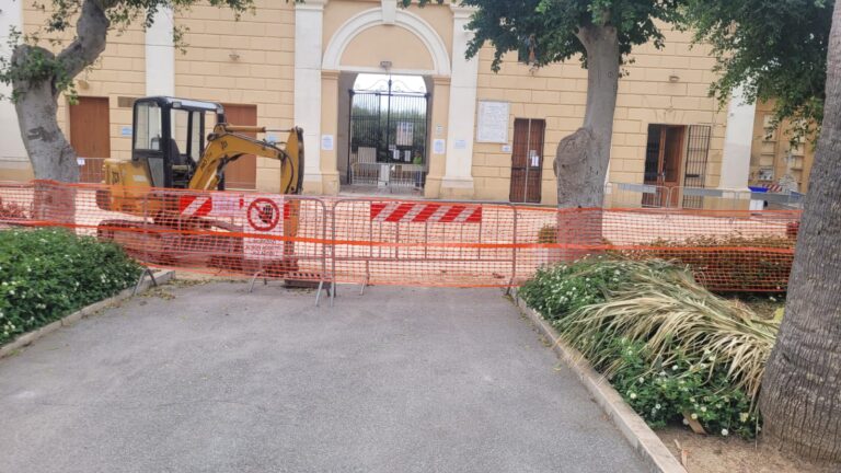A Mazara del Vallo ripresi i lavori all’ingresso del cimitero comunale
