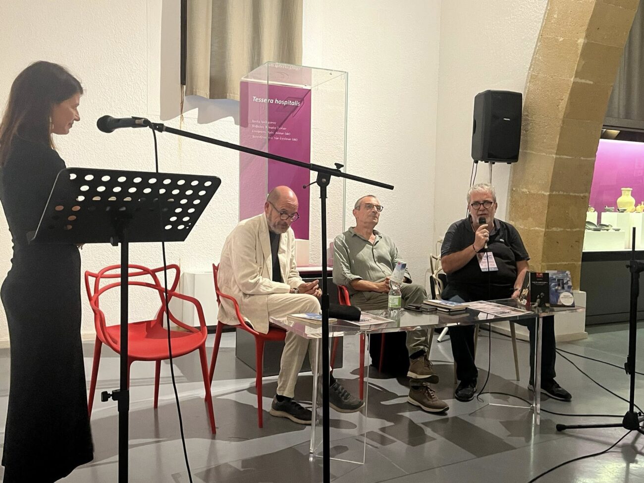 “Il mare colore dei libri”: il regista Gigi Borruso e i ricordi di un viaggio teatrale. VIDEO