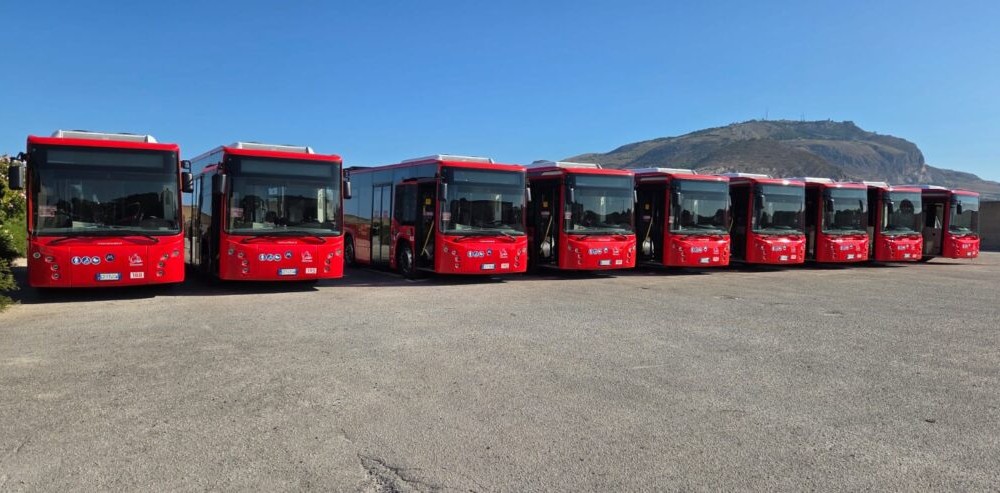 Trapani, nuovi autobus in città: più comfort, meno inquinamento
