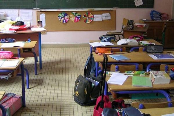 “A Pantelleria ‘classe-pollaio’ di studenti dello Scientifico e delle Scienze Umane, insostenibile”