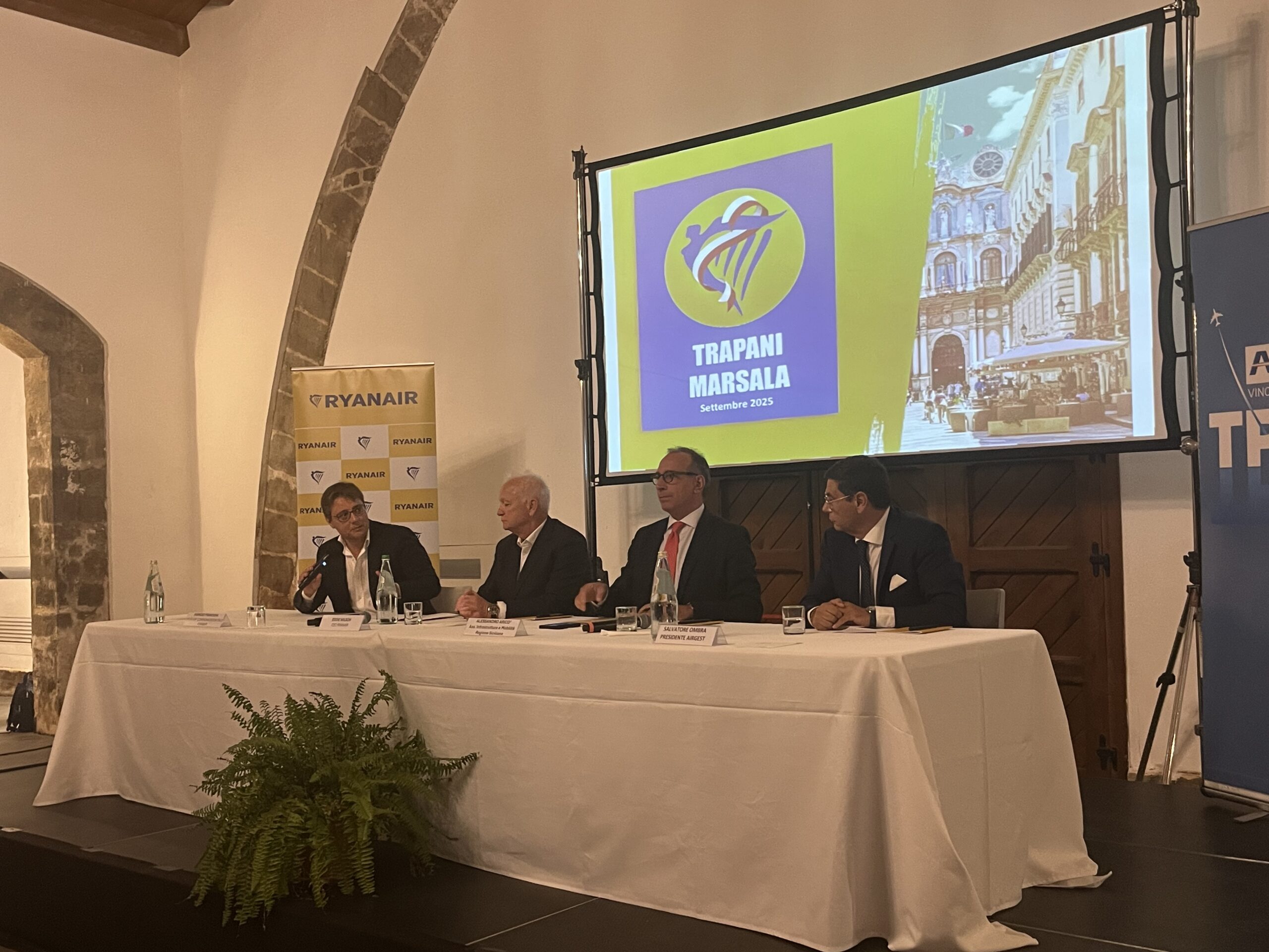 Da Marsala l’annuncio: Ryanair torna e lo scalo di Birgi cambierà volto. VIDEO