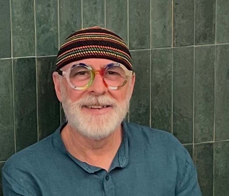 Favignana tra turismo e memoria: Tammaro, voce dell’isola che resiste