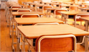 Trapani, scuole e polemiche: il Comune rivendica i lavori, la garante smentisce FdI. Domani il sit-in al plesso San Francesco?