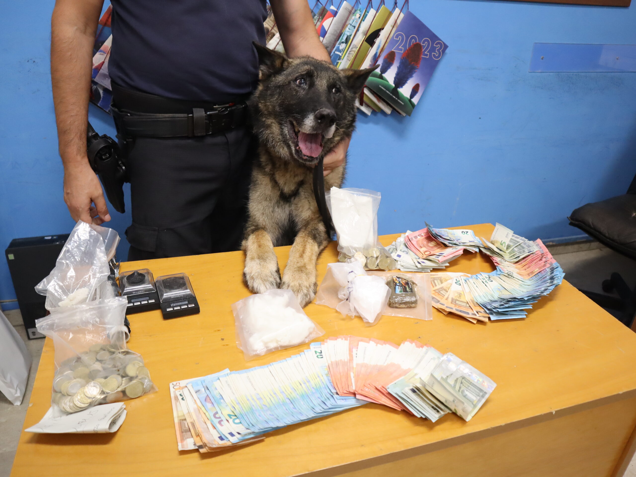 Trapani, smantellata una piazza di spaccio, in manette due uomini e una donna. VIDEO