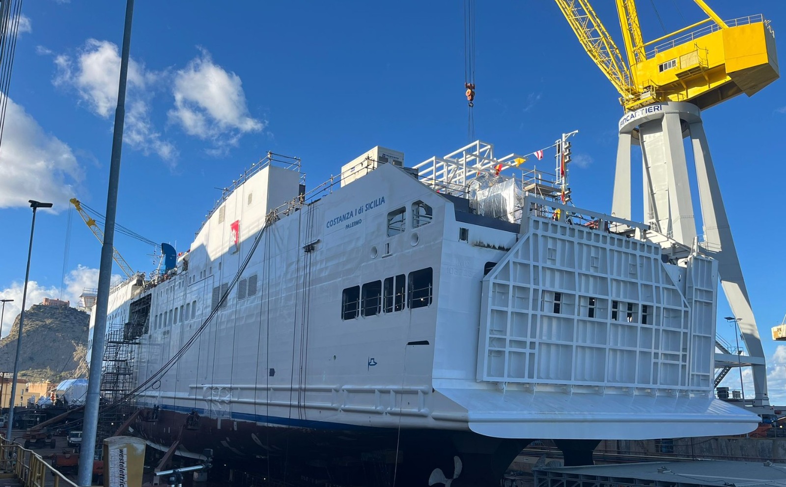 Isole minori, pronto il nuovo traghetto “Costanza I di Sicilia”