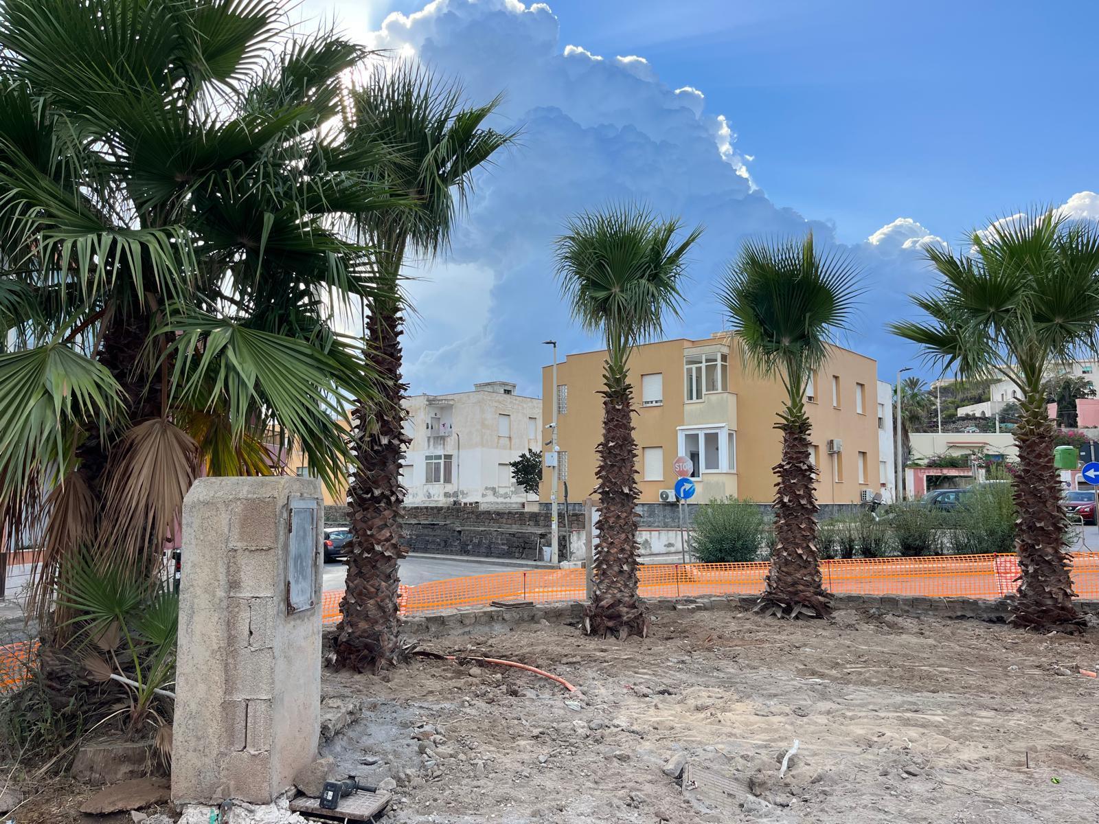 Il nuovo campetto polivalente di Pantelleria Centro si rimette a nuovo