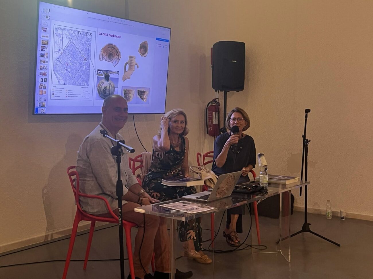 A “Il mare colore dei libri” Lilibeo ieri e oggi raccontata da Caruso-Griffo. VIDEO