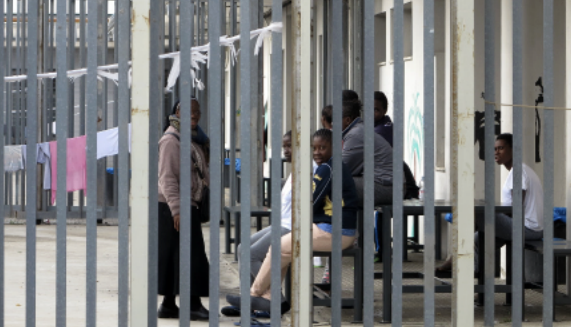 Il Tavolo Asilo e Immigrazione entra al Cpr di Trapani: “Restrizioni devastanti”