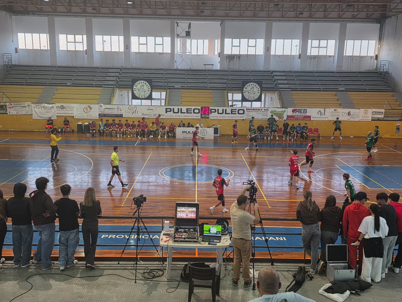 Rissa al Palasport di Petrosino, l’amarezza del sindaco Anastasi: “Pagina vergognosa che infanga uno sport nobile”