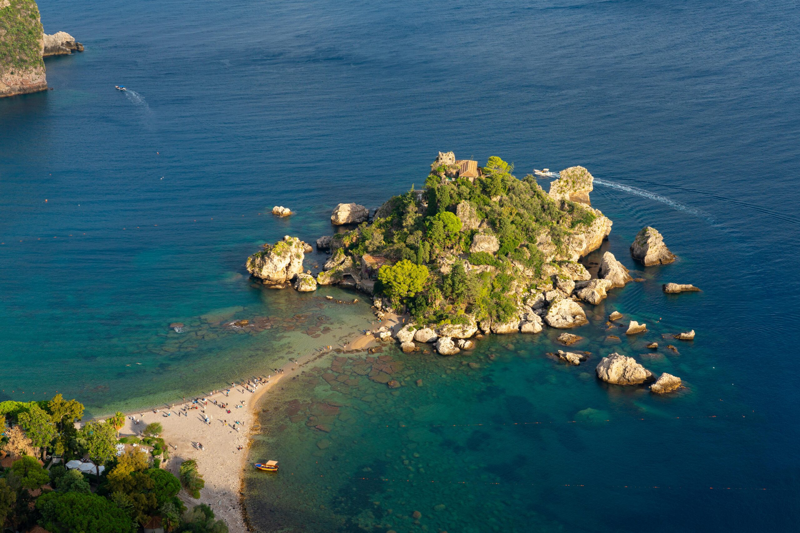 La Sicilia chiuderà mai il “varco digitale”?