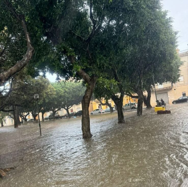Pioggia nel trapanese, strade e sottopassaggi impraticabili. Rinviata Marsala-Castellammare