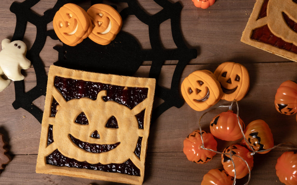 Prodotti di Halloween contraffatti, 25mila euro a un negozio di Castellammare