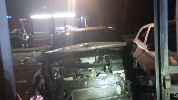 Una bomba esplode sotto l’auto del giornalista Sigfrido Ranucci