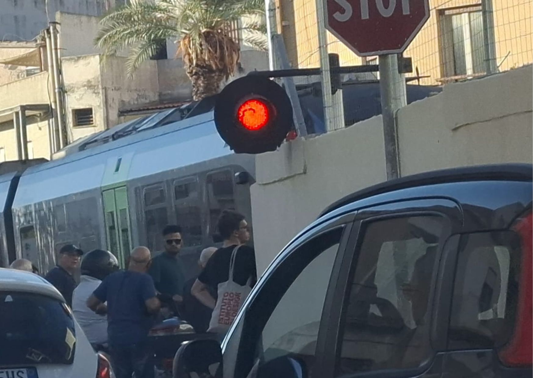 Da Mazara a Castelvetrano, città ostaggio dei passaggi a livello
