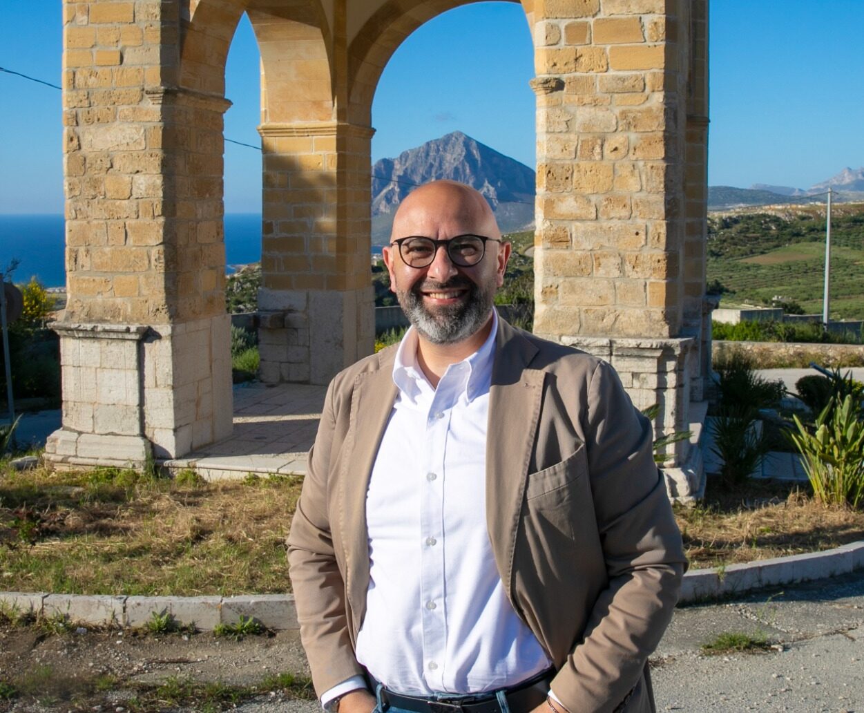 A Valderice sì al Rendiconto 2024: priorità cimitero, strade, rete idrica e fognature