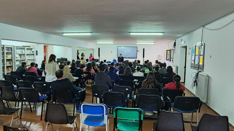Lotta al bullismo nelle scuole, ad Alcamo la Polizia incontra gli studenti