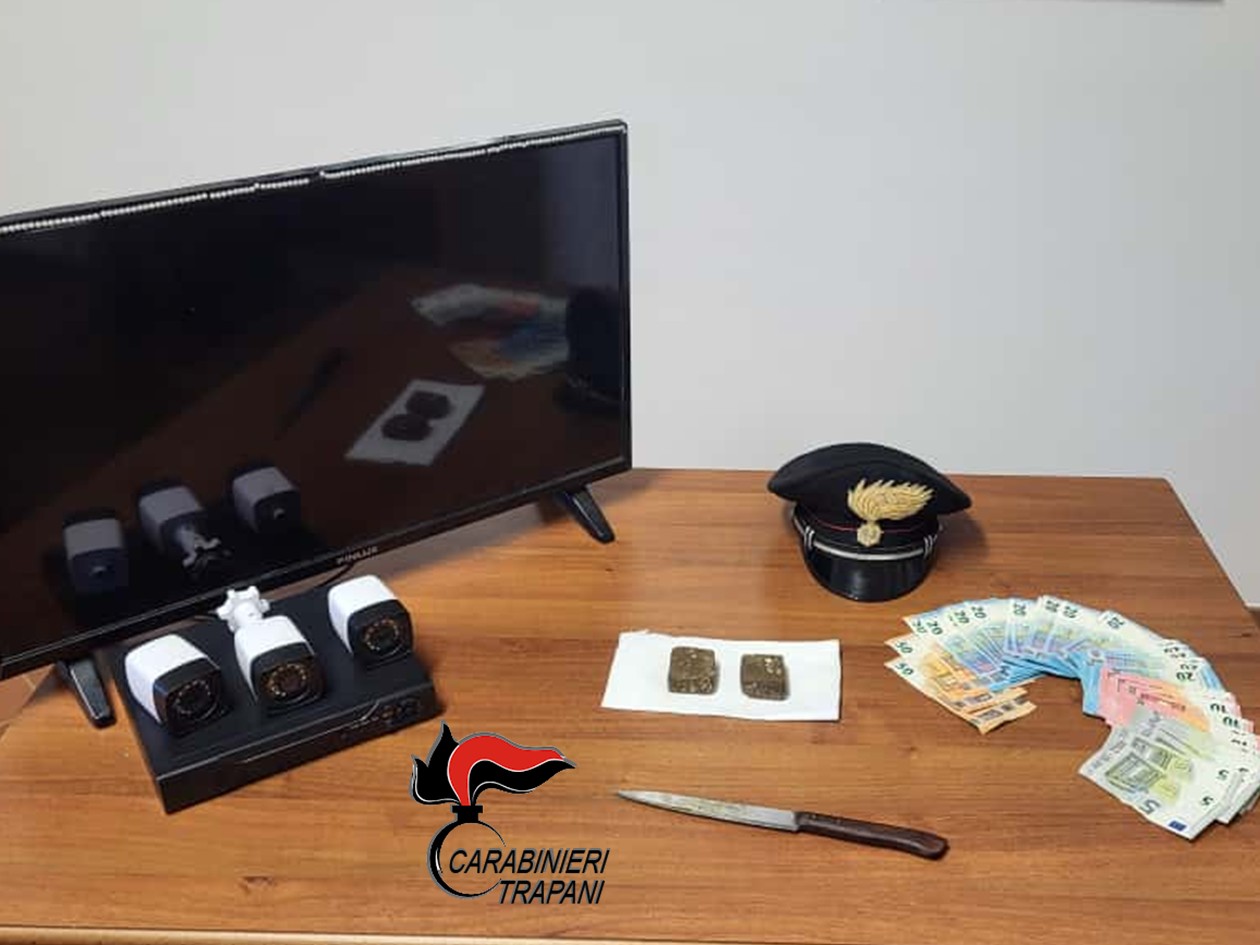 Spacciava mentre era ai domiciliari, arrestato un trapanese