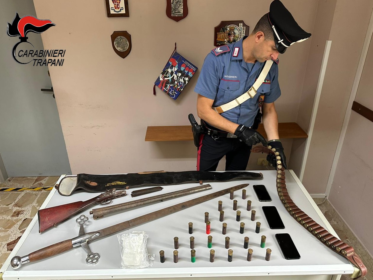 Castelvetrano, avevano 200 gr. di cocaina ai domiciliari due soggetti