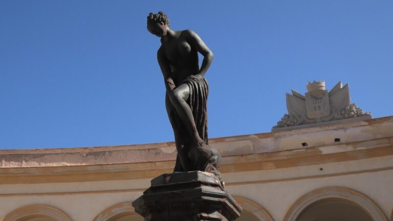 Trapani: la statua dell’ex Piazza del Pesce verrà restaurata ma non scomparirà