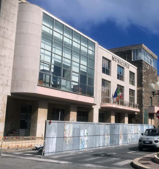 “A Pantelleria portavoce del sindaco gratis e assessore addetto stampa”