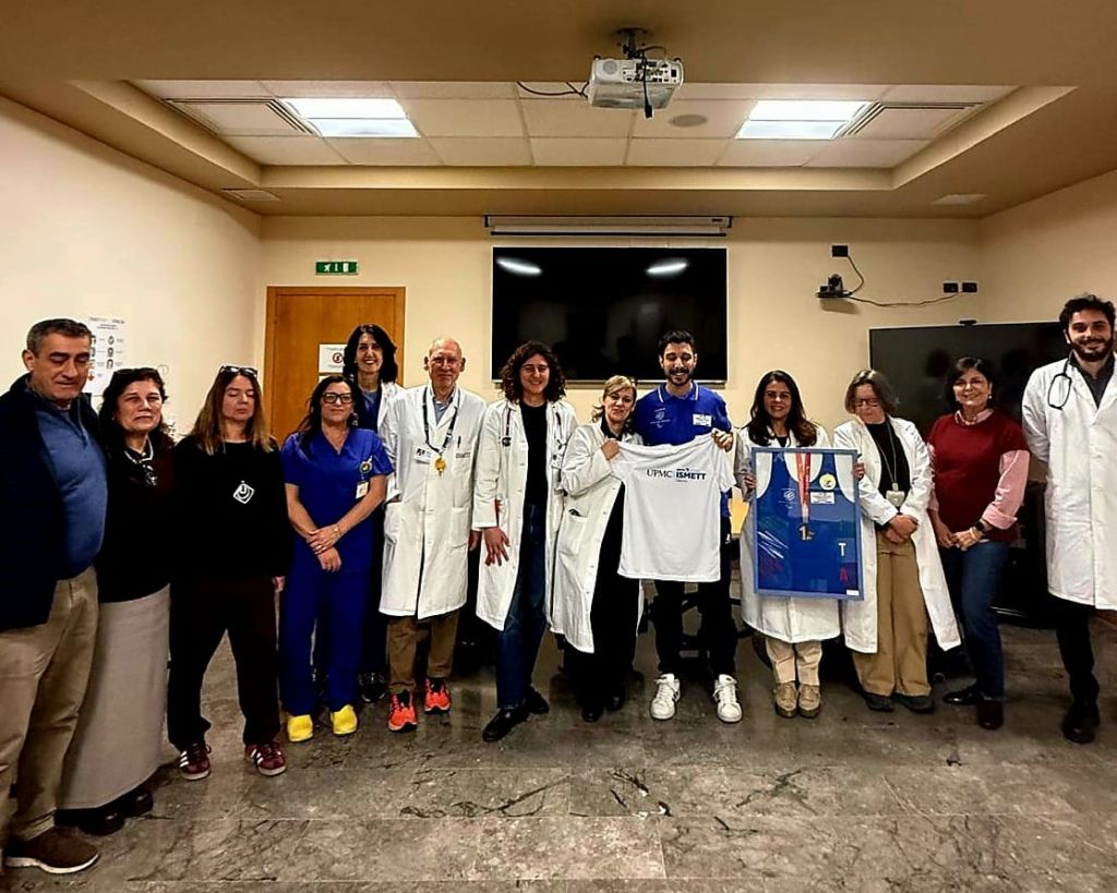 Atleta trapiantato consegna all’Ismett di Palermo la medaglia vinta ai mondiali