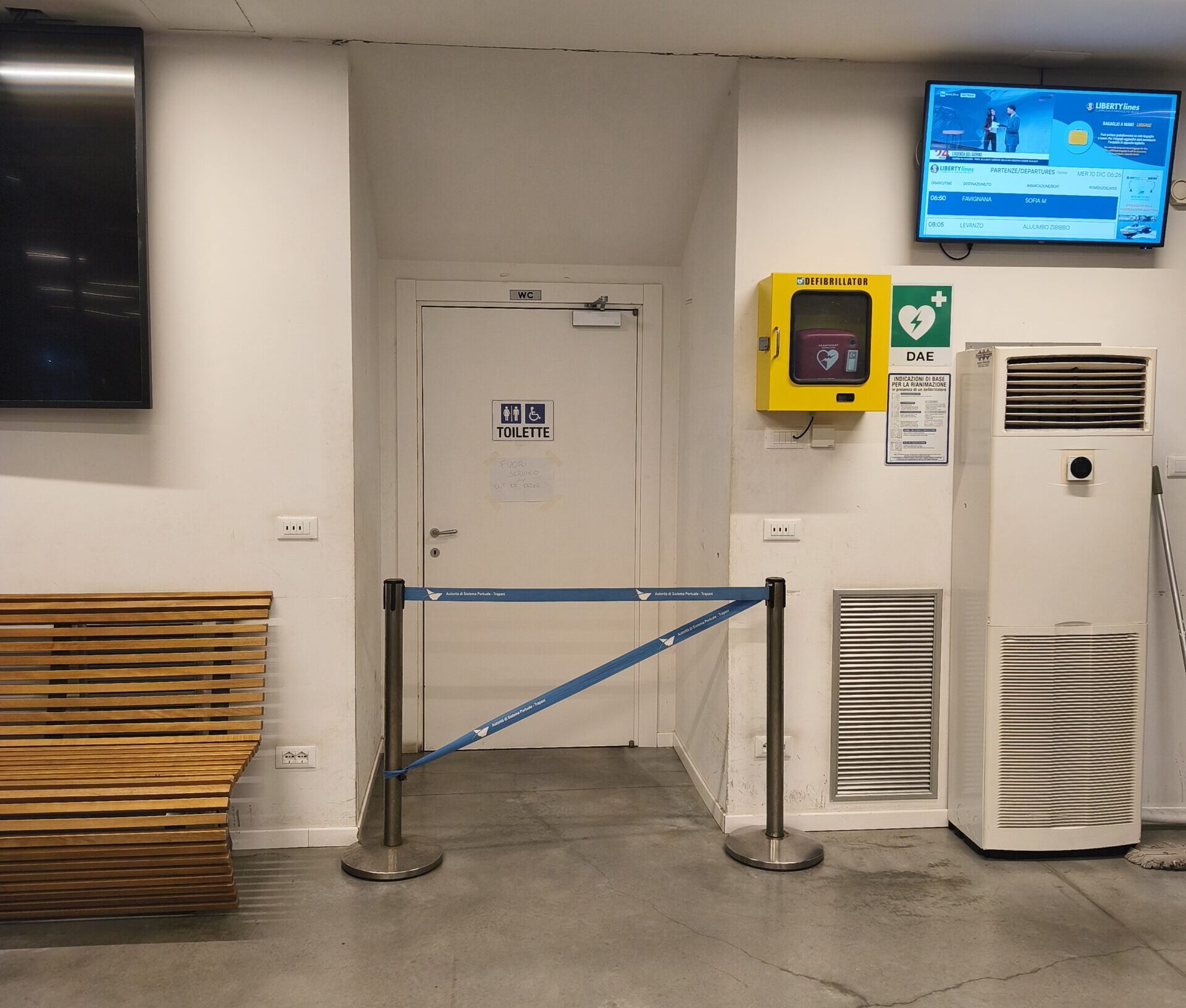 Bagni del Porto di Trapani fuori uso: disagi per residenti e turisti