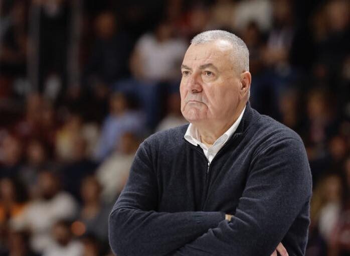 Trapani Shark sempre più in crisi: il saluto di Mister Repeša, spunta Antonini… a Parigi