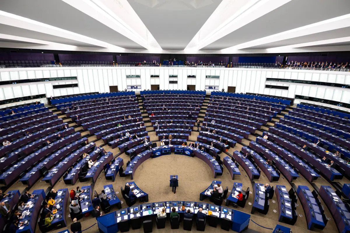 Ucraina, Parlamento Ue accelera l’approvazione del prestito da 90 miliardi