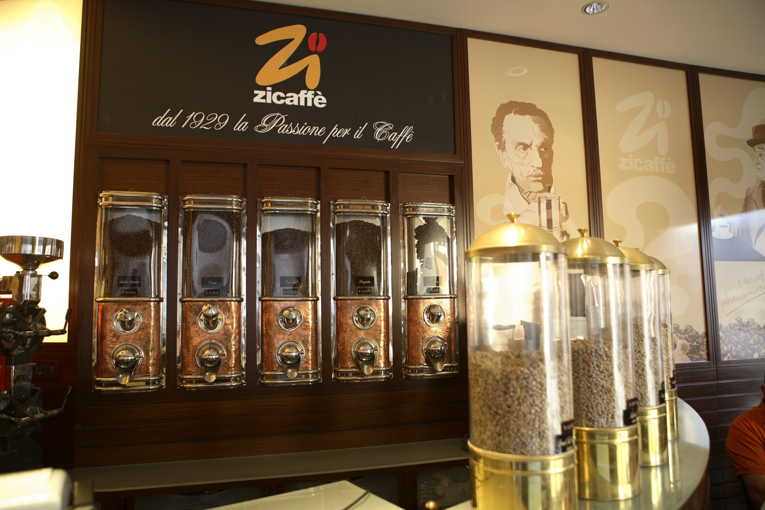 L’aroma di una storia che continua: Zicaffè torna a gestire l’Antica Torrefazione del Caffè di via Abele Damiani