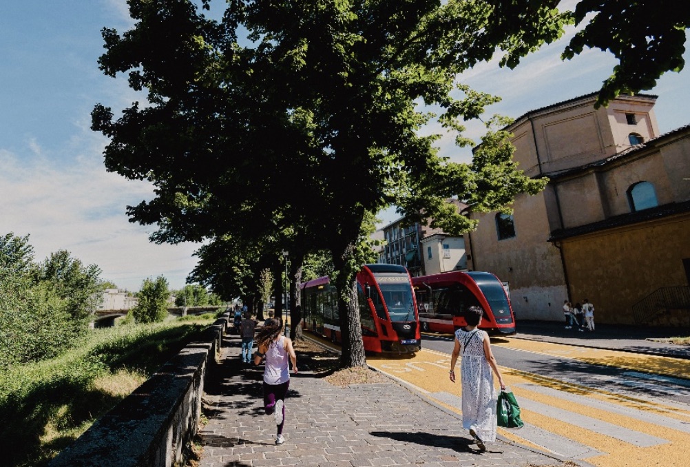 Cantieri e proteste: il “Bus intelligente” che divide Trapani a metà. Il caso