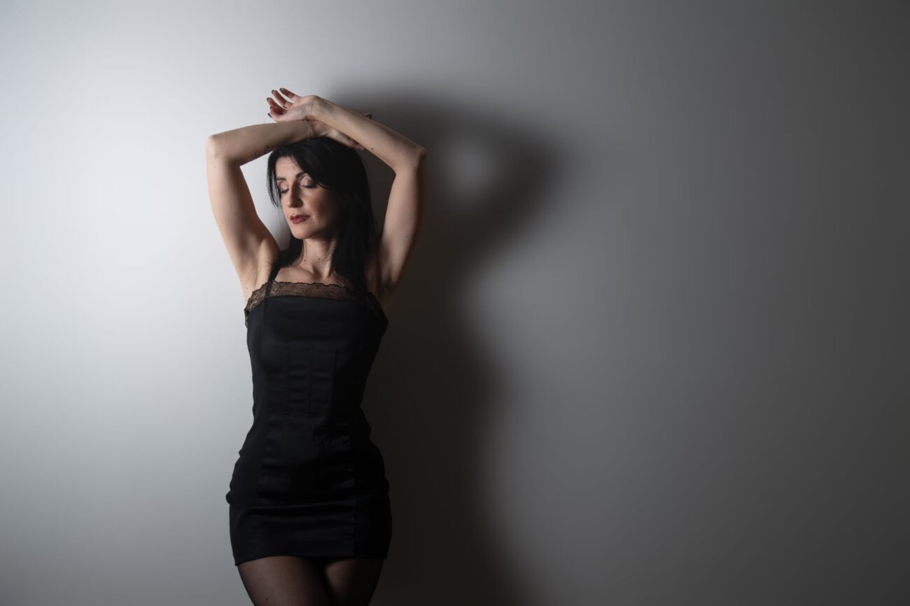 Una pantesca a Sanremo, Charlotte a Live Box con un nuovo inedito