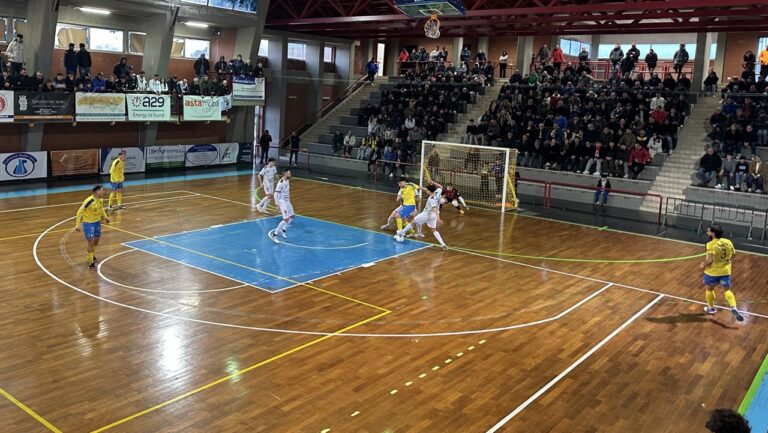 Futsal: il Mazara sotto con l’Acri, rimonta e pareggia 3 a 3